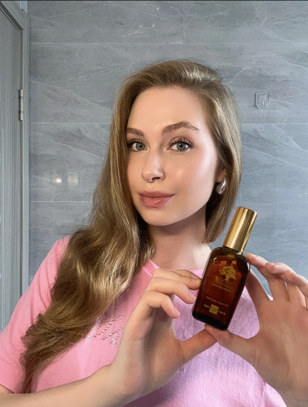 Aceite de argán puro para una piel suave, luminosa y protegida. Aceite de argán puro para una piel suave, luminosa y protegida.